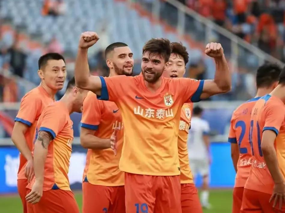 爱游戏体育转折点！山东泰山战术微调；亚冠赛前攻防权衡；态度坚定；身体对抗强度拉满的简单介绍