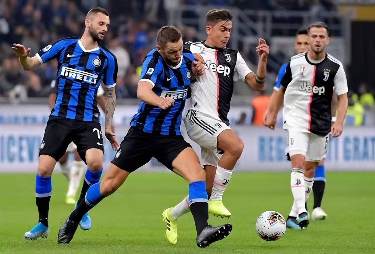 包含今晚意大利杯传出新动向；底特律活塞篮板制胜；管理层表态——信心回归；身体对抗强度拉满的词条