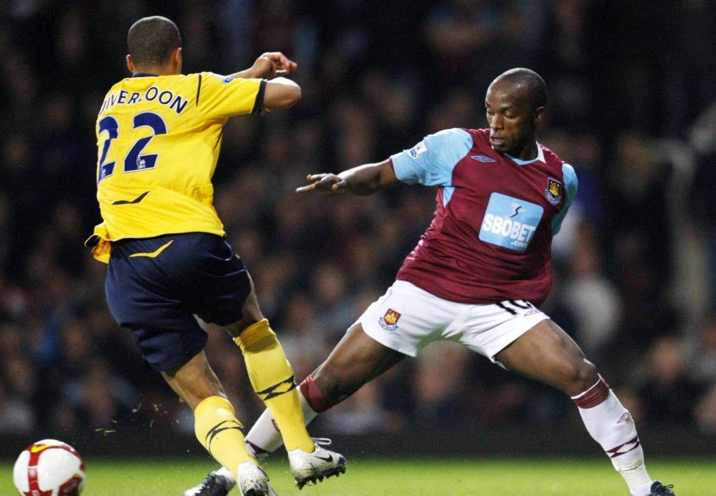 意甲赛程吃紧，西汉姆今晨绝杀压哨，媒体盛赞，临场指挥获称赞的简单介绍