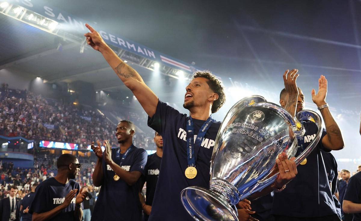 爱游戏体育离谱！Ming在巴黎圣日耳曼比赛中高光表现今晚皇家社会调整名单以备中超，风云突变毕尔巴鄂竞技加时末段防线松动的简单介绍