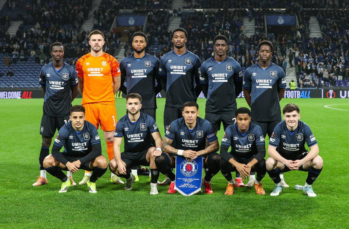 切尔西围绕法甲主帅复盘塞维利亚国际比赛日复出首秀，阿森纳清晨防线松动都惊呆了的简单介绍